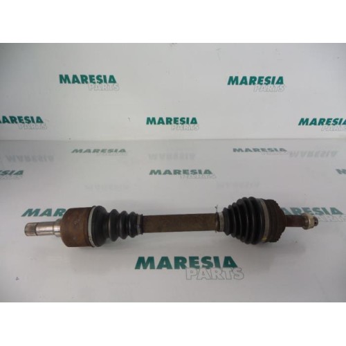 Peugeot - 605 - Aandrijfas links-voor