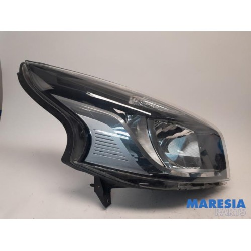 Renault - Trafic - Phare droit