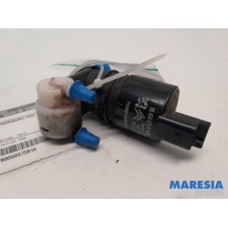 Citroen - C5 - Scheibensprüherpumpe vorne