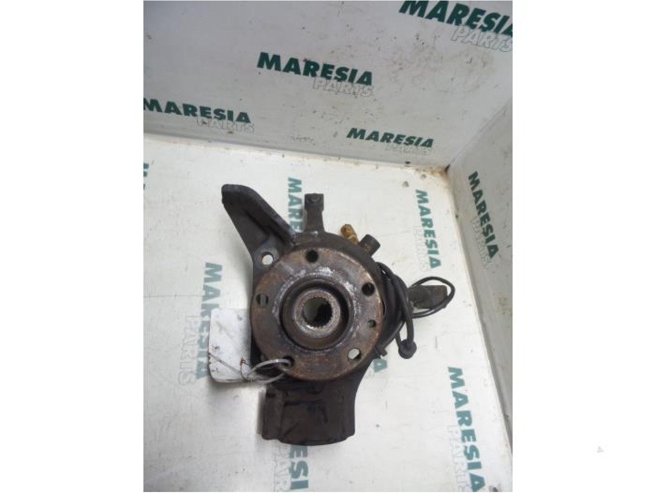 Alfa Romeo - GTV - Fusee links-voor