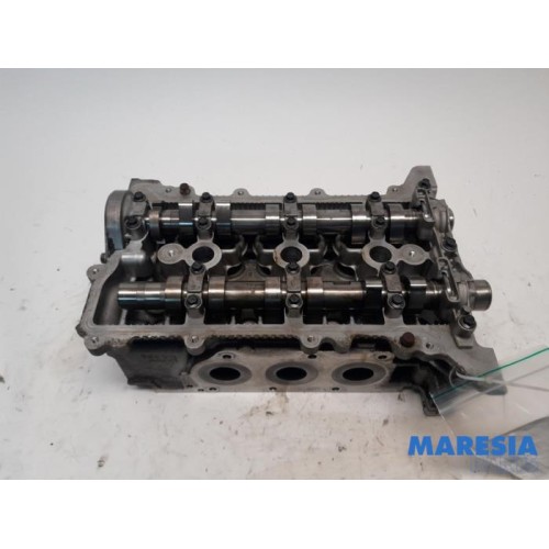 Renault - Twingo - Cylinder head