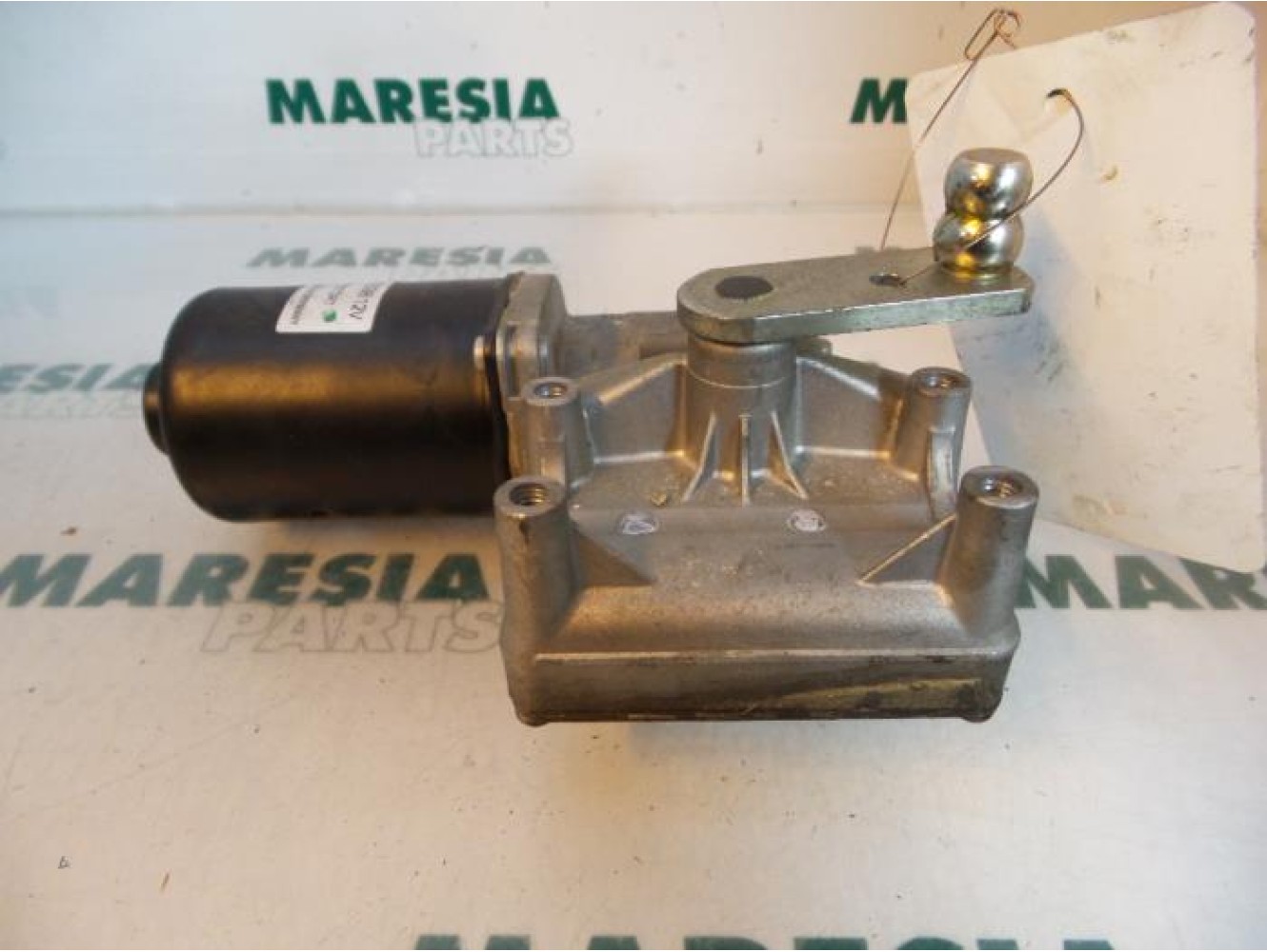 Citroen - C4 - Front wiper motor