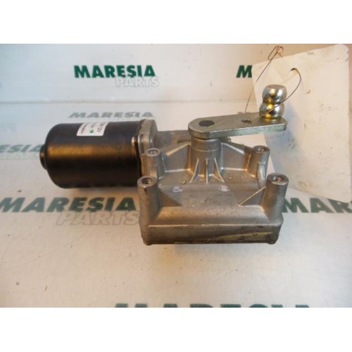 Citroen - C4 - Front wiper motor
