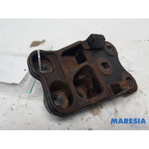 Citroen - C1 - Engine mount
