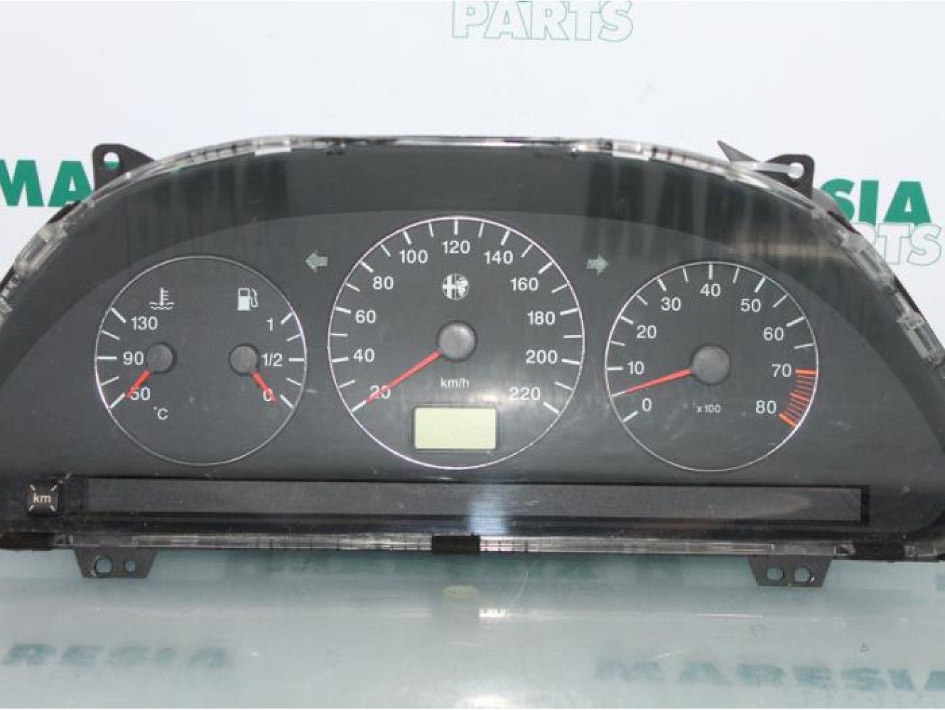 Alfa Romeo - 145/146 - Instrument de bord