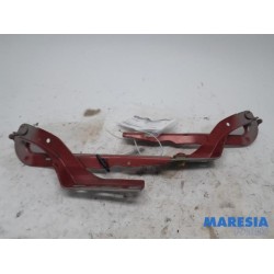 Peugeot - 307 - Bonnet Hinge