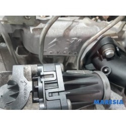 Peugeot - 308 - Engine