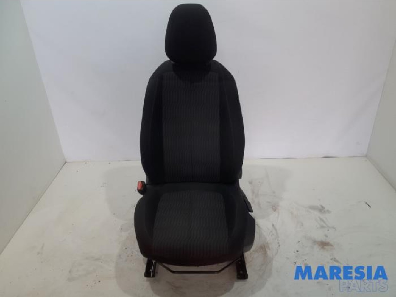 Peugeot - 308 - Seat, left