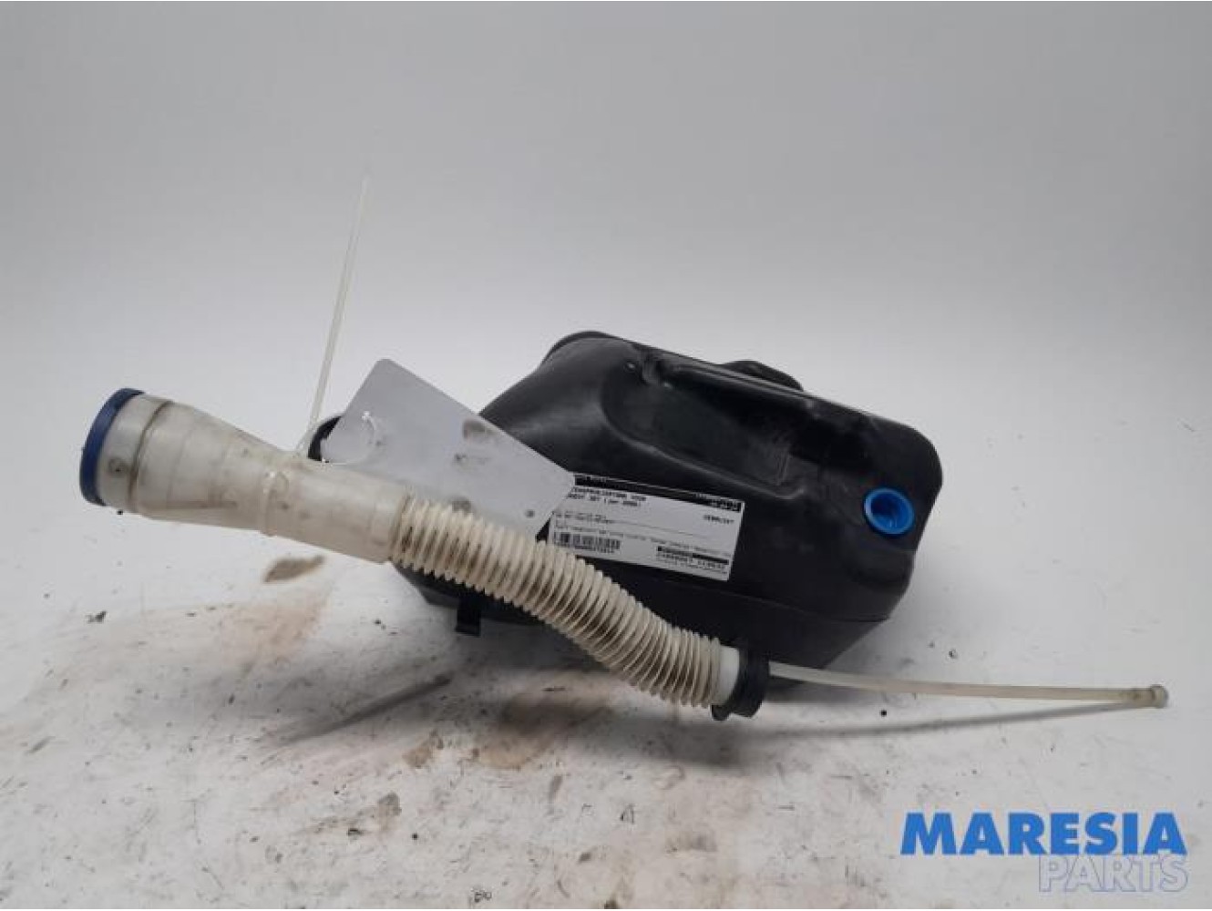 Peugeot - 307 - Front windscreen washer reservoir