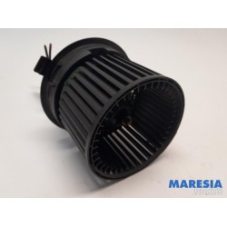 Renault - Clio - Heating and ventilation fan motor