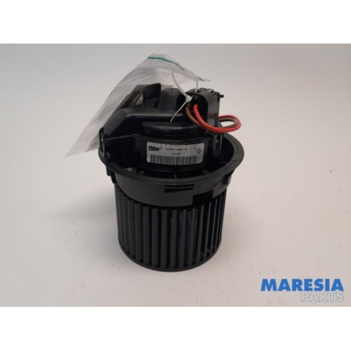 Renault - Clio - Heating and ventilation fan motor