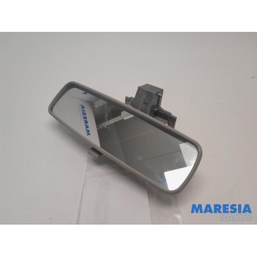 Renault - Clio - Rear view mirror