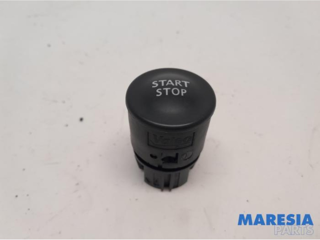 Renault - Clio - Start/stop switch