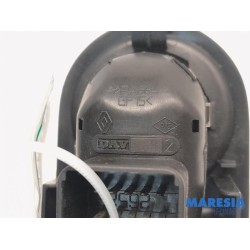 Renault - Clio - Multi-functional window switch