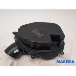 Renault - Clio - Speaker