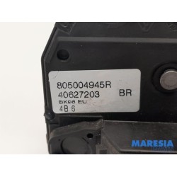 Renault - Clio - Front door lock mechanism 4-door, right