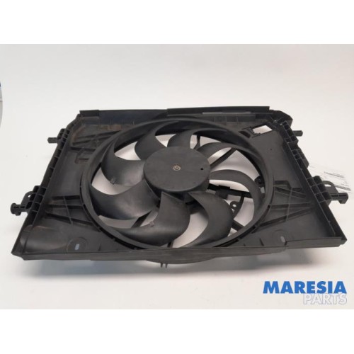 Renault - Clio - Fan motor