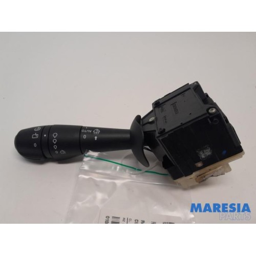 Renault - Clio - Wiper switch