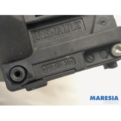 Renault - Clio - Indicator switch