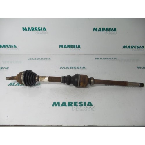 Peugeot - Partner - Front drive shaft, right