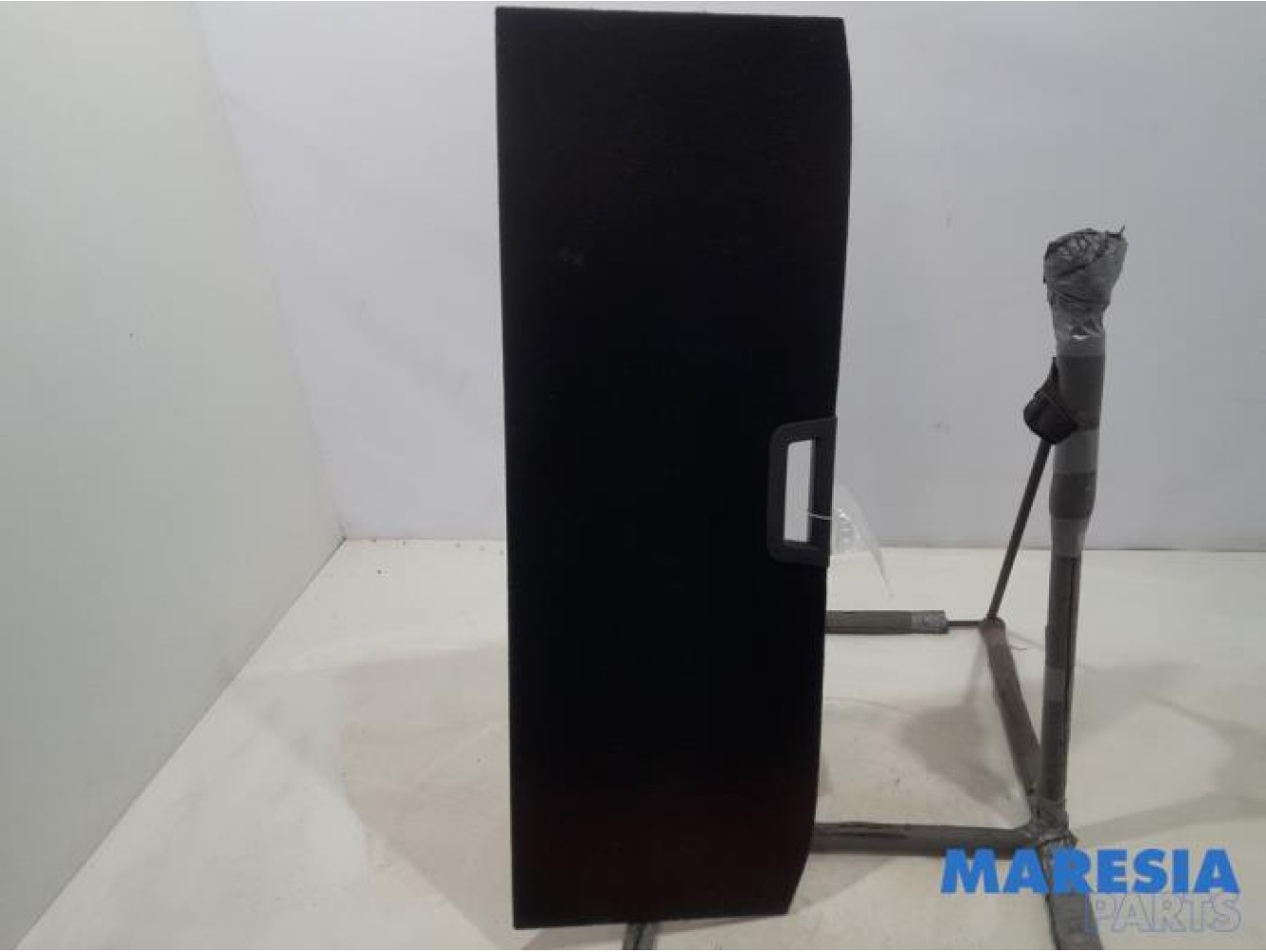 Renault - Kadjar - Floor panel load area