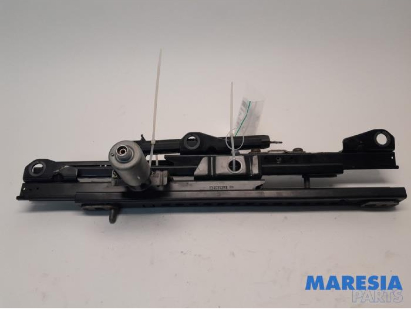 Peugeot - RCZ - Stoel Rails links