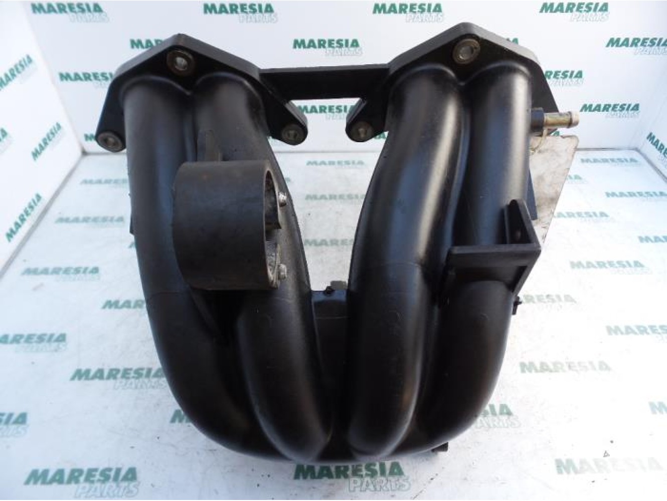 Peugeot - 306 - Intake manifold