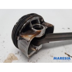 Peugeot - 208 - Connecting rod