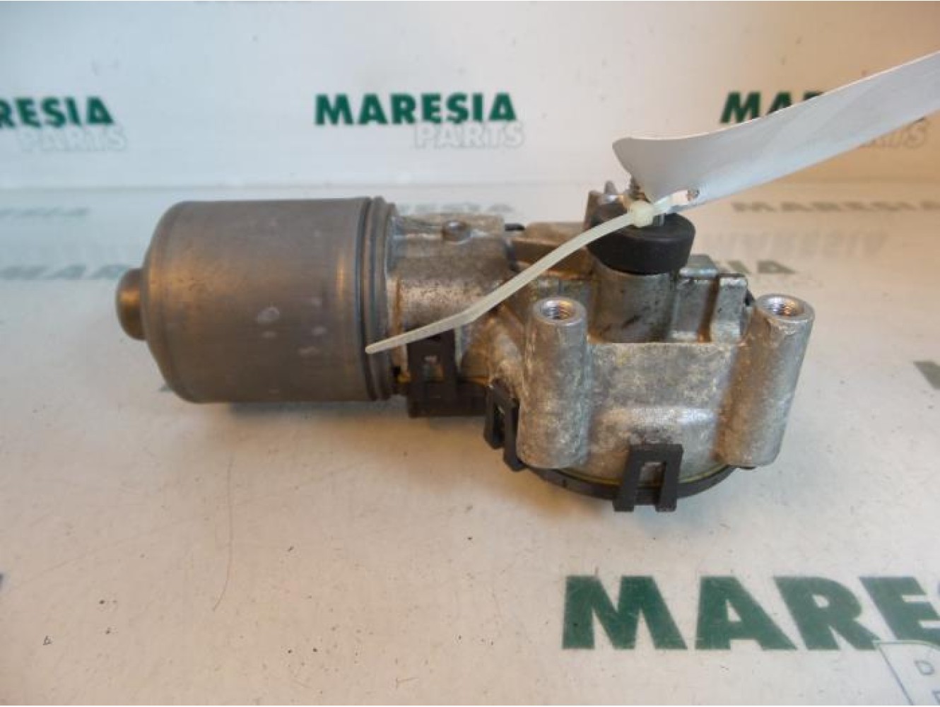 Citroen - C5 - Front wiper motor