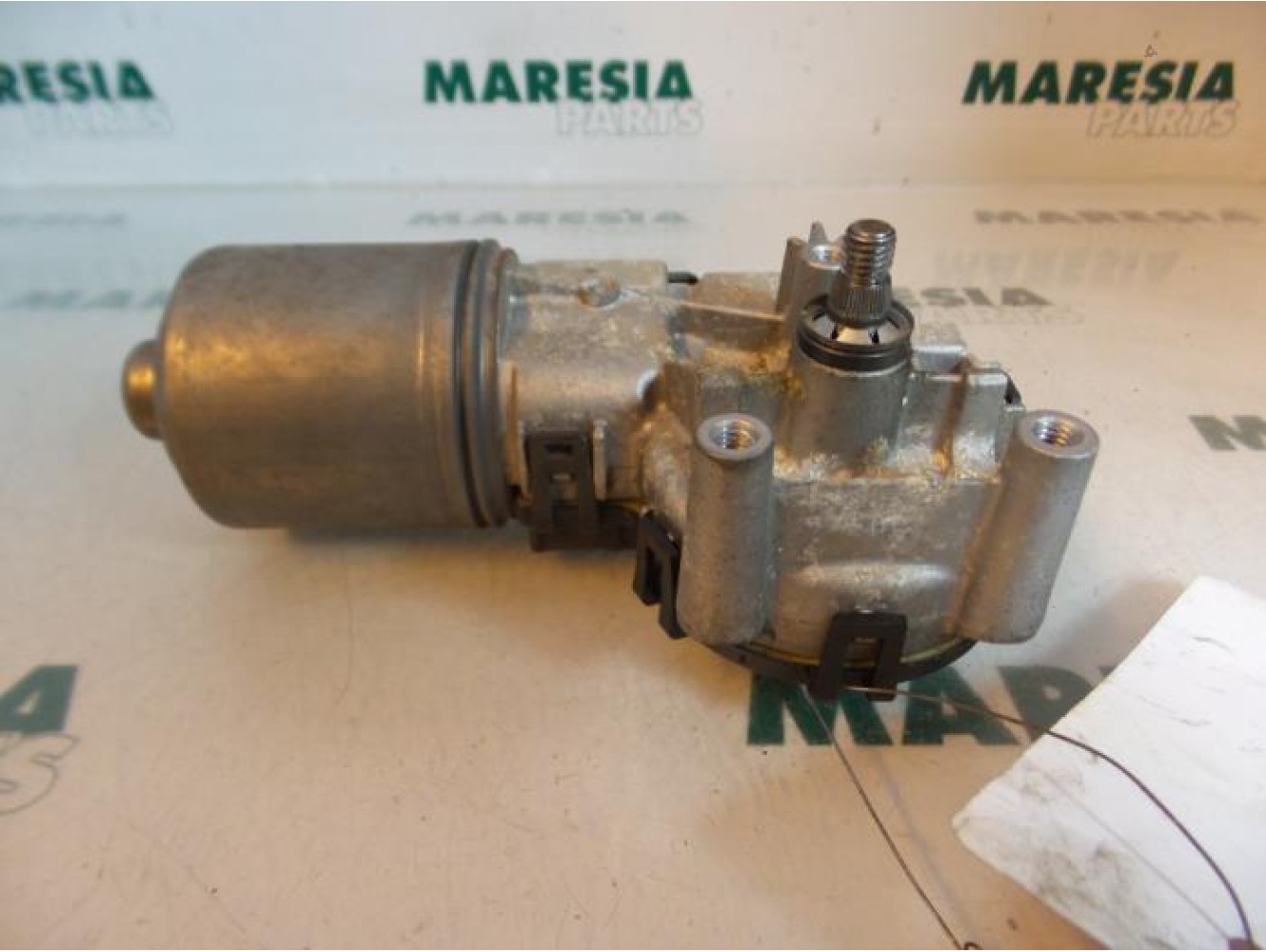 Citroen - C5 - Front wiper motor