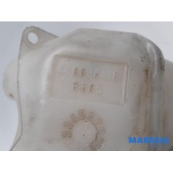 Fiat - Punto - Front windscreen washer reservoir
