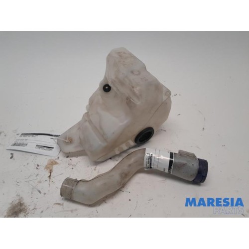 Fiat - Punto - Front windscreen washer reservoir
