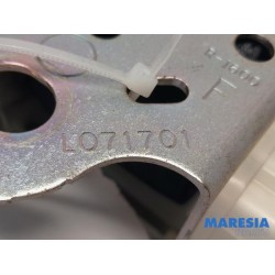 Citroen - C1 - Front seatbelt, right