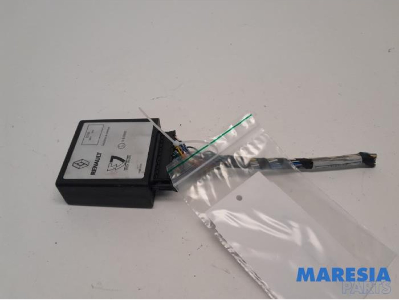 Renault - Megane - Towbar module