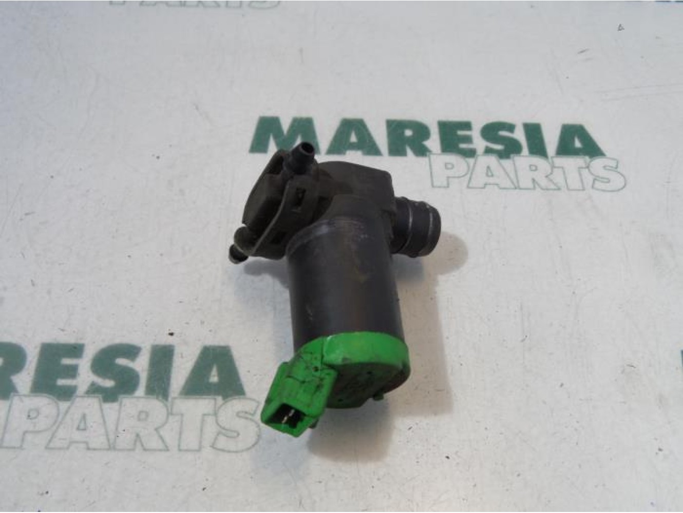 Peugeot - 306 - Scheibensprüherpumpe vorne