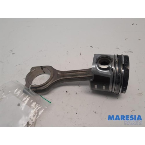 Citroen - C3 - Connecting rod