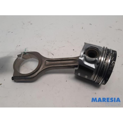 Citroen - C3 - Connecting rod