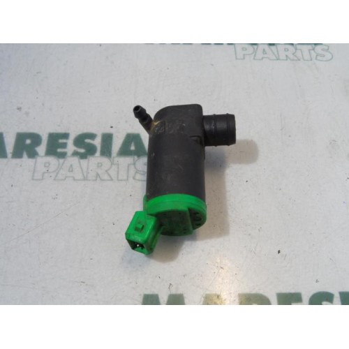 Peugeot - 306 - Scheibensprüherpumpe vorne