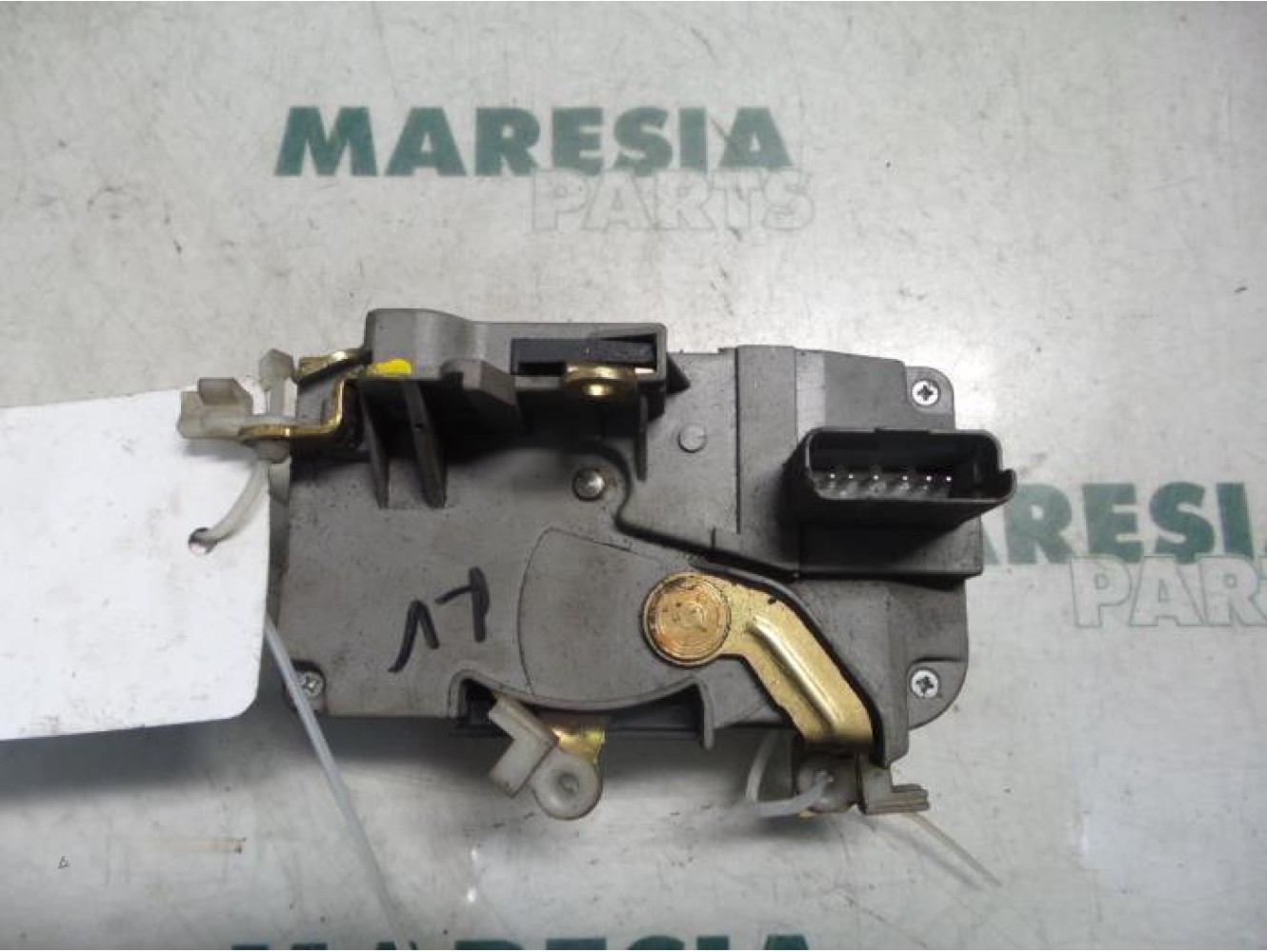 Citroen - C5 - Door lock mechanism 4-door, front left