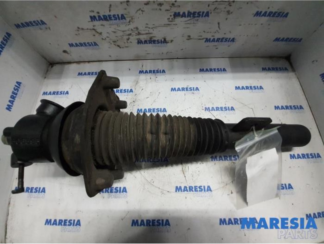 Citroen - Xantia - Front shock absorber rod, right
