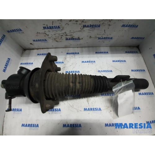 Citroen - Xantia - Front shock absorber rod, right