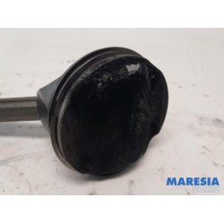 Citroen - C3 - Connecting rod