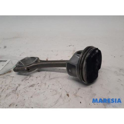 Citroen - C3 - Connecting rod