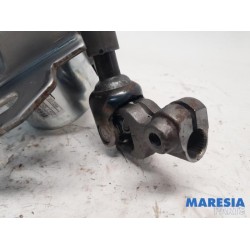 Renault - Clio - Steering column housing