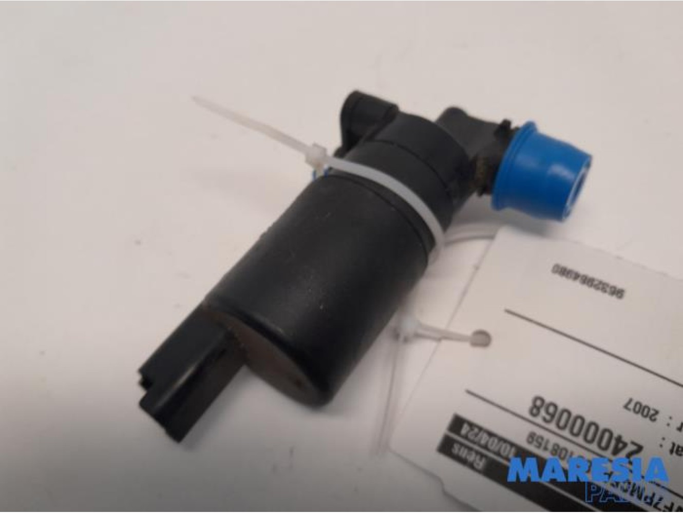 Citroen - C1 - Scheibensprüherpumpe vorne
