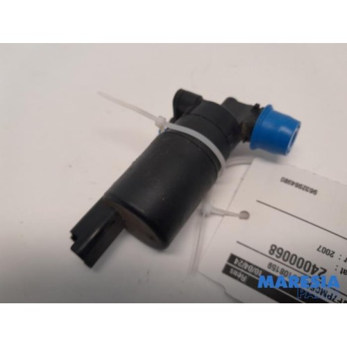 Citroen - C1 - Windscreen washer pump