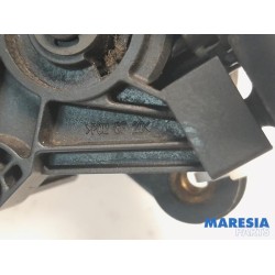 Citroen - C1 - Tailgate lock mechanism