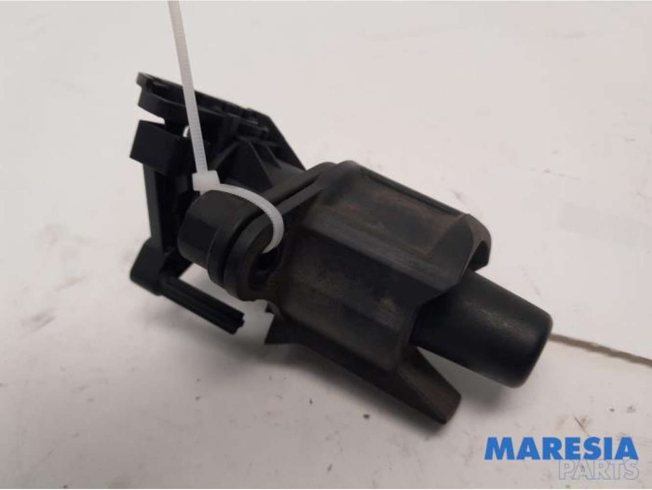 Citroen - C1 - Tailgate lock mechanism
