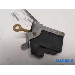 Citroen - C1 - Tailgate lock mechanism