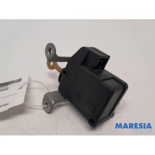 Citroen - C1 - Tailgate lock mechanism